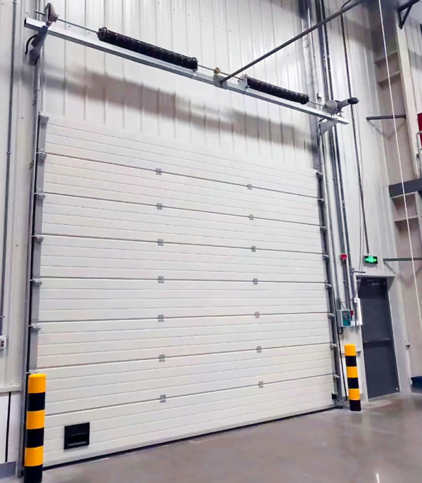 คลังสินค้า - หลังคาสูง